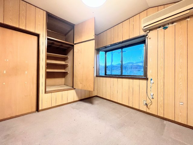 【洋室】 | ◆町田市金井が丘2丁目　中古戸建て◆ | ◆収納スペースを生かして、室内を広く使えます。