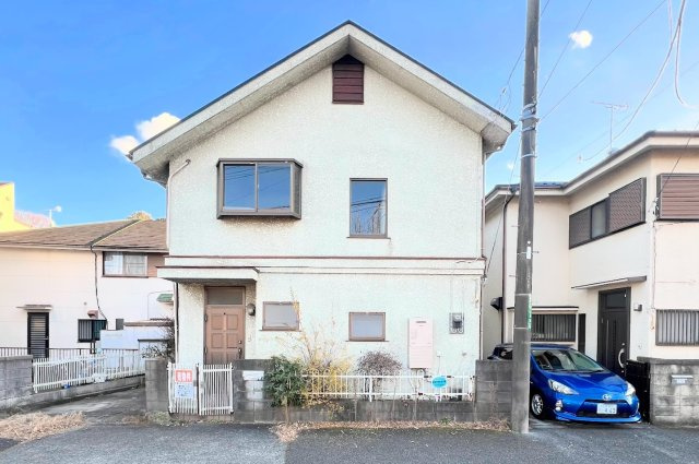 【外観】 | ◆町田市金井が丘2丁目　中古戸建て◆ | ◆一戸建てを中心とした街並みが整然と続き、周辺は高い建物が建っていないので、緑の多い閑静な趣を感じる環境です。街並みや周辺環境も重要なポイントです！！