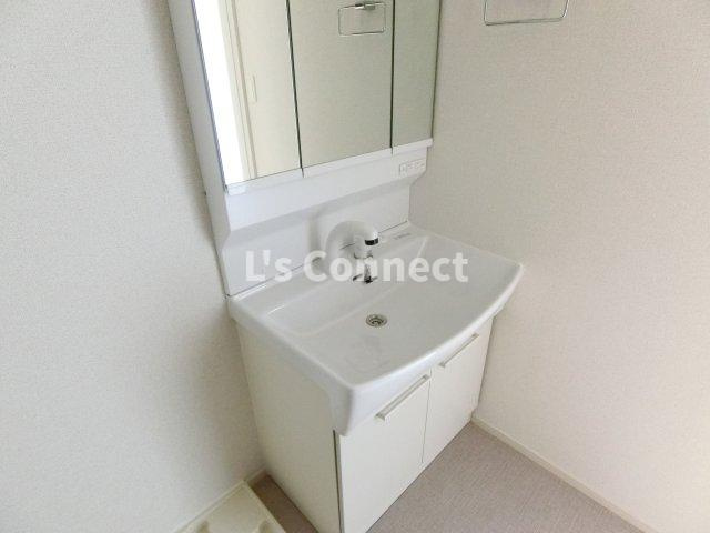 【洗面所】 | Ｅｘｃｅｌｌｅｎｔ中里 | 朝の支度もスムーズな独立洗面台。