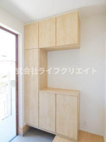 リナージュLの玄関