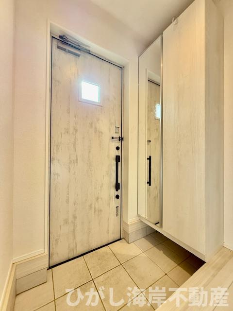 平塚市御殿4丁目　中古一戸建ての玄関|新規リフォーム完了！　玄関