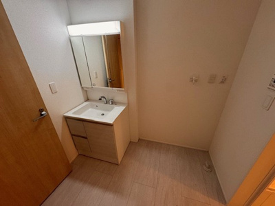 【独立洗面台】 | GRAFARE尾張旭市平子町北全5棟【仲介手数料無料　城山小　旭中】 | 今すぐのご案内可能です！→  0120-336-922　までお気軽にお問い合わせください。