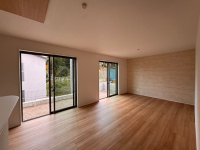 【居間・リビング】 | GRAFARE尾張旭市平子町北全5棟【仲介手数料無料　城山小　旭中】 | 本日ご案内可能です！