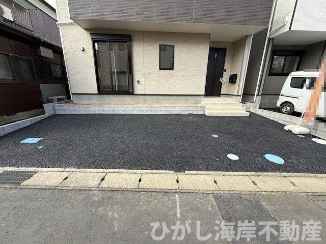 平塚市四之宮7丁目　新築戸建　全2棟の駐車場|駐車スペース