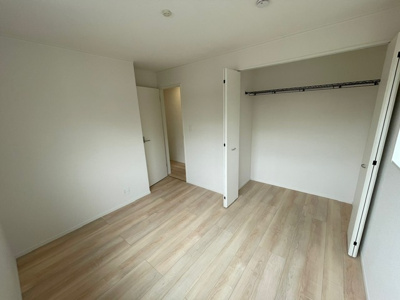 【洋室】 | Cradlegarden尾張旭市印場元町北山第１【白鳳小　西中】 | LINEから簡単お問合せ可能！
友達検索で@nqk7328tです！