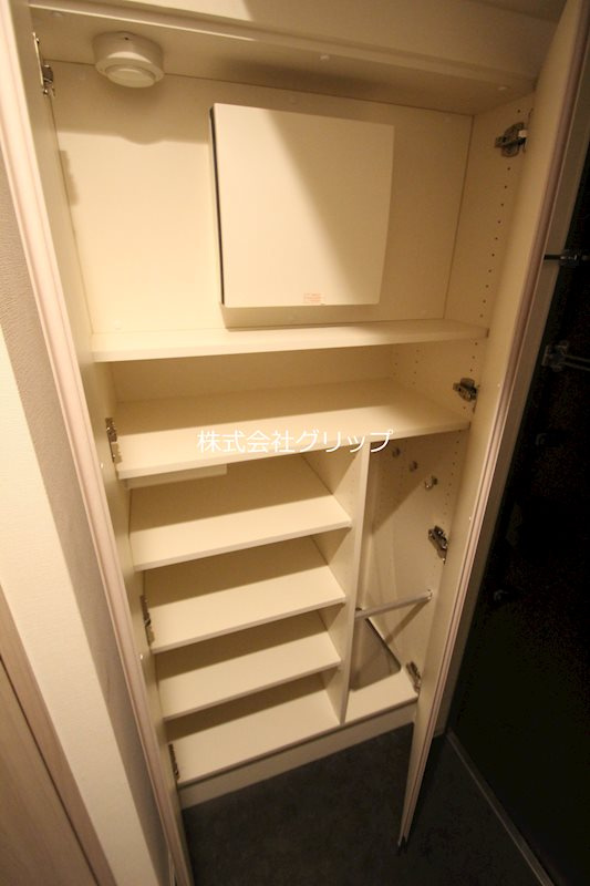 グランカーサ横濱石川町の収納