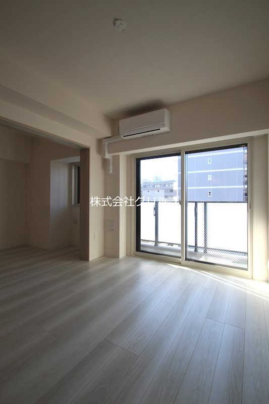 グランカーサ横濱石川町の居間・リビング