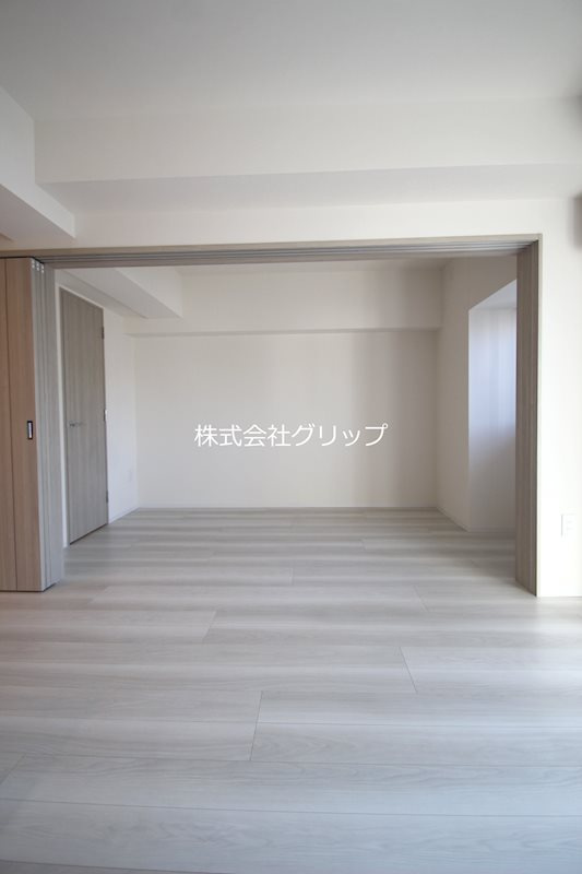 グランカーサ横濱石川町の居間・リビング