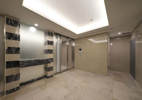 ビバリーホームズ青葉台　のエントランス