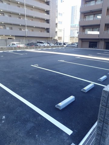 プライムホーム大宮の駐車場