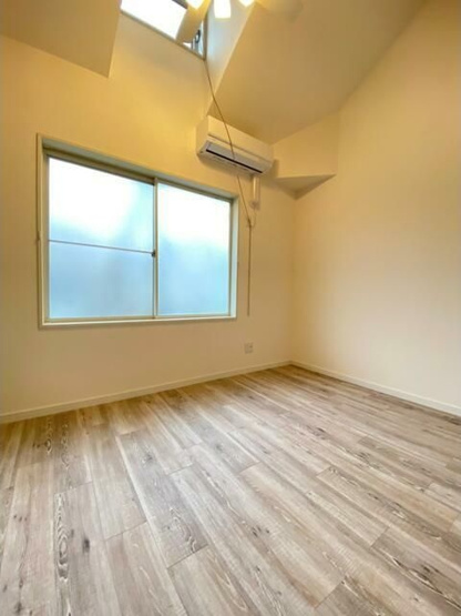 【居間・リビング】 | メゾングリス 201