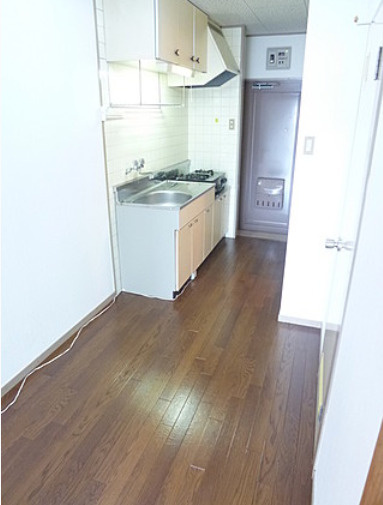 青柳ビルの居間・リビング