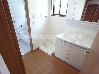 【洗面所】 | 葛城レジデンス | ゆったりとスペースのある洗面所