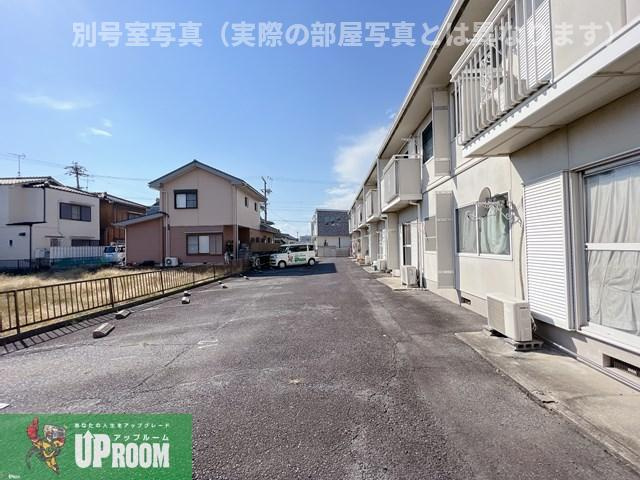 ハートランド小牧の駐車場