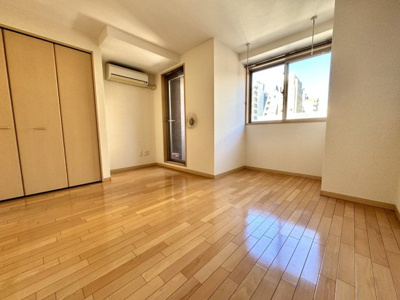 【居間・リビング】なわ安ビル