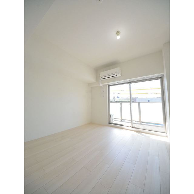 エスリード新栄テセラの居間・リビング|※304号室の写真