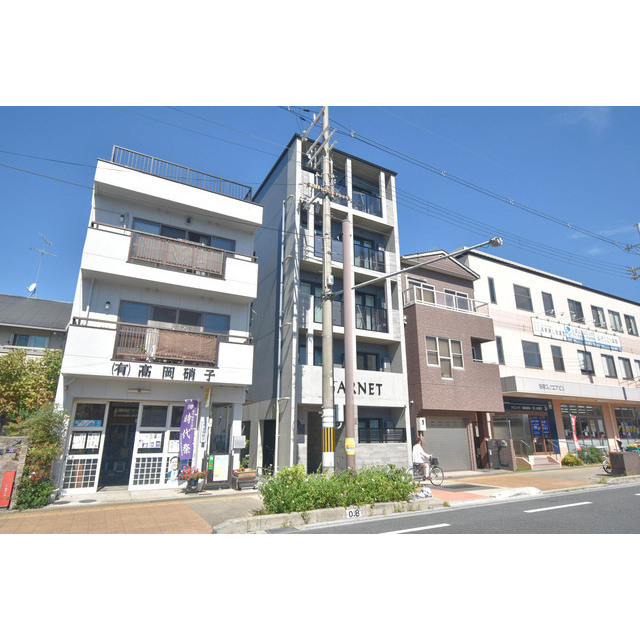 THE GARNET SUITE RESIDENCE 西大路の外観