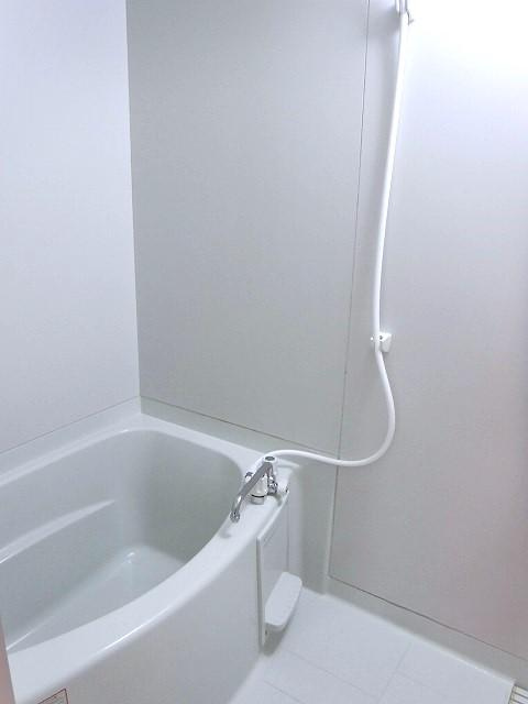 ＣＯＺＹ・ＨＯＵＳＥ・ＳＯＧＡの浴室