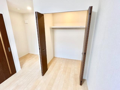 【収納】 | エターナルⅡ | ウォークインクローゼット