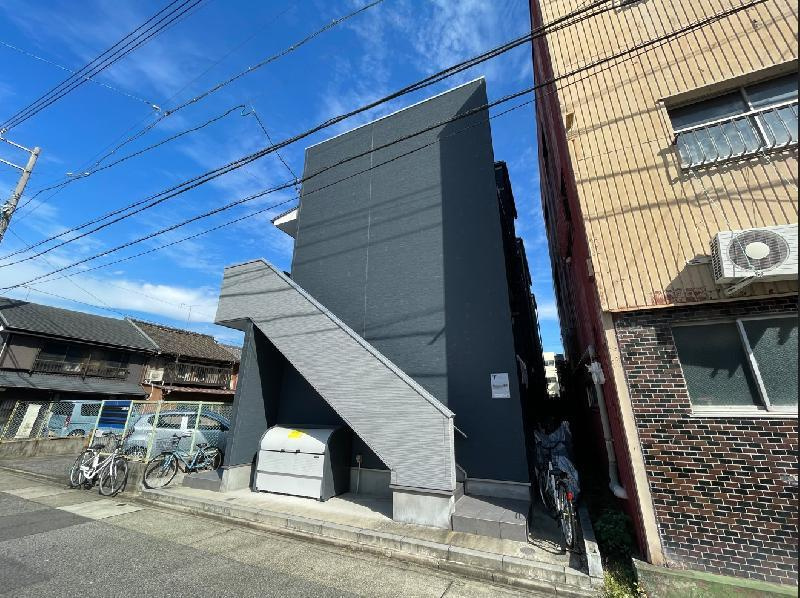 Ｍｏｎｓｔｅｒａ　春敲