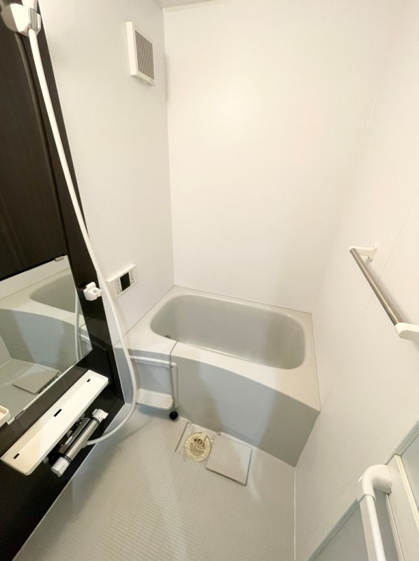 ＺＥＮ鶴舞の浴室