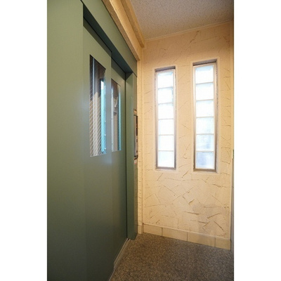 【エントランス】 | メゾンヌーヴェル | エレベーターホール