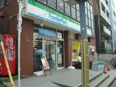 【周辺】 | 仮）西早稲田２丁目マンション新築工事 | ファミリーマート高田馬場一丁目店まで515ｍ