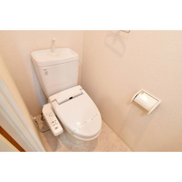 ルクレ阿波座レジデンスのトイレ