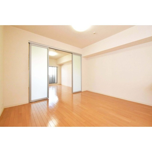 ルクレ阿波座レジデンス