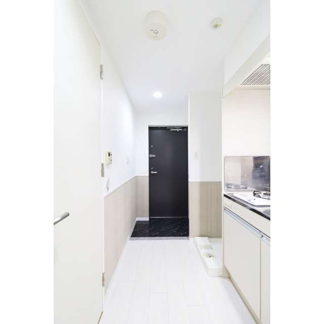 ルクレ阿波座レジデンスの玄関