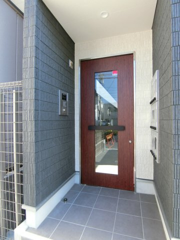 リブリ・覚王山Ⅰのエントランス