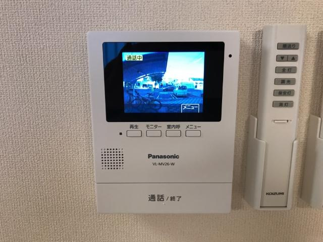 グランツ歌里の内装|カメラ付インターホン