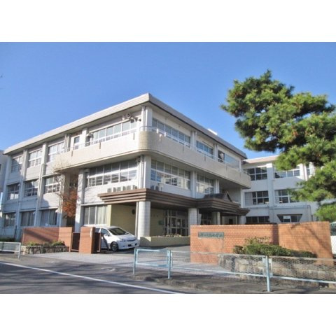 リーフⅡの周辺|鶉小学校