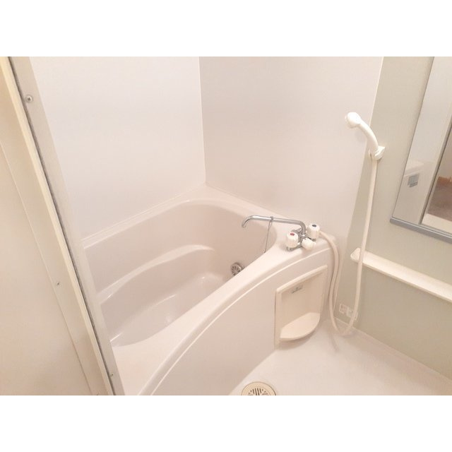 セレーノＡ･Ｂの浴室