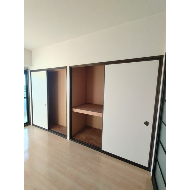 羽島郡岐南町平島８丁目のアパートの収納