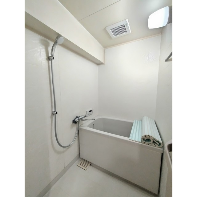 羽島郡岐南町平島８丁目のアパートの浴室