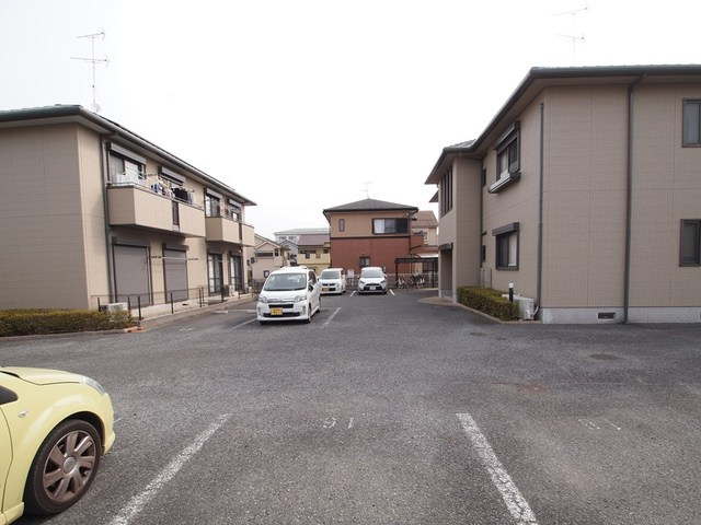 エルドラード五位堂Ｅの駐車場