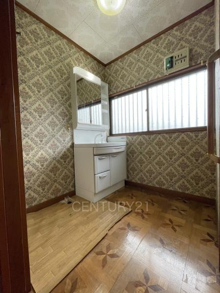 伊勢崎市境美原中古の独立洗面台