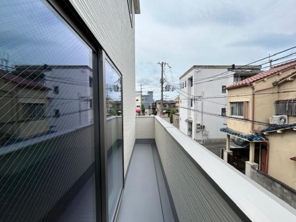 【バルコニー】