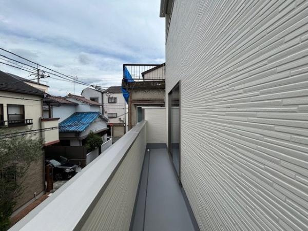 【バルコニー】
