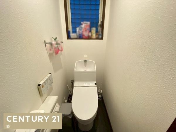 海南市且来　中古戸建のトイレ