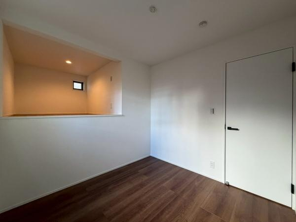 横浜市港北区篠原町の中古一戸建の洋室|ご趣味のお部屋としても使える広さの洋室です。