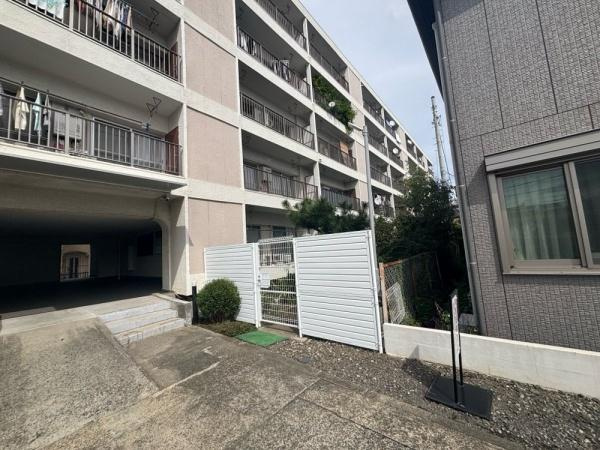 塚越住宅の外観