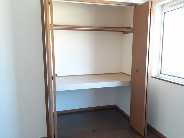 シェル・プラース　Ａの収納|たっぷりとした収納スペースです