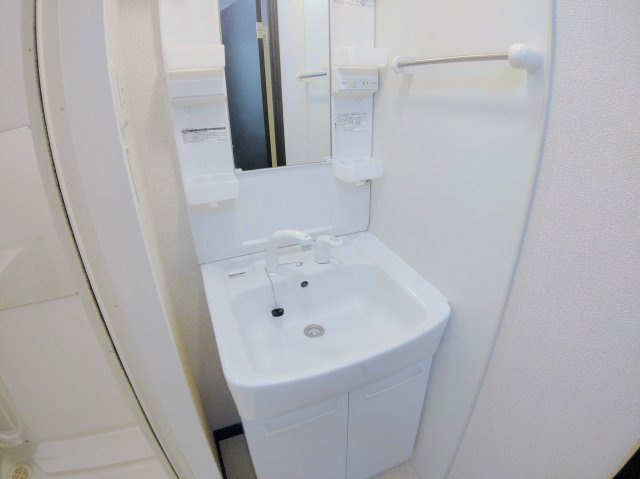 レオネクスト学校町通の内装|独立洗面台