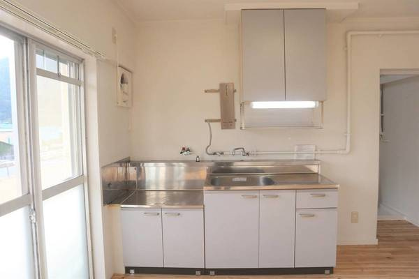 ビレッジハウス大淀4号棟のキッチン|ビレッジハウスの同一物件・同一タイプの間取りの写真です