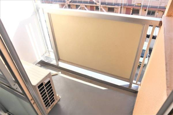 ビレッジハウス見瀬2号棟のバルコニー|ビレッジハウスの同一物件・同一タイプの間取りの写真です