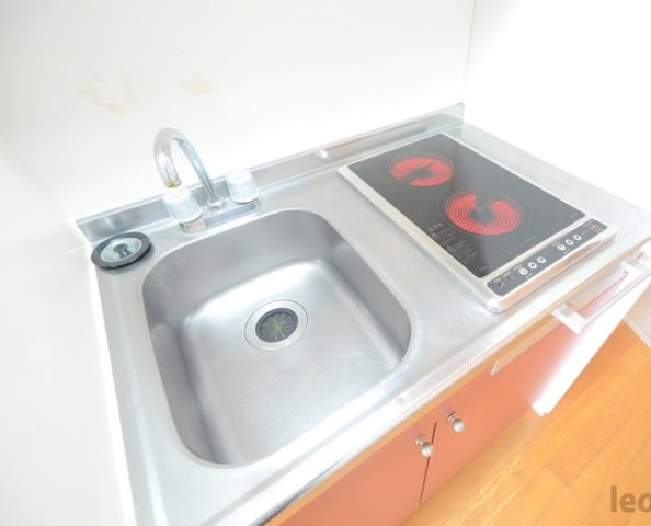 レオパレスエム　ケイのキッチン|備品や設備仕様は号室等により異なります現地をご確認下さい。