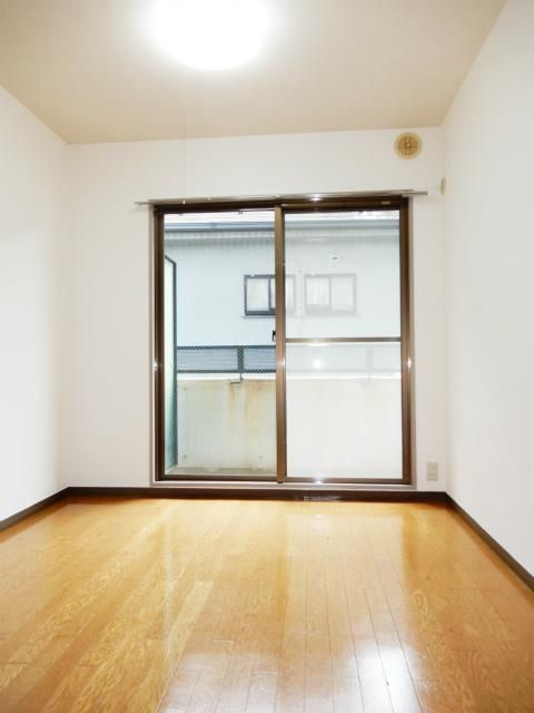 アーバン磯子の居間・リビング