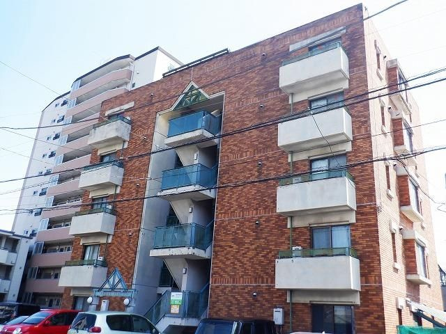 アーバン磯子の外観